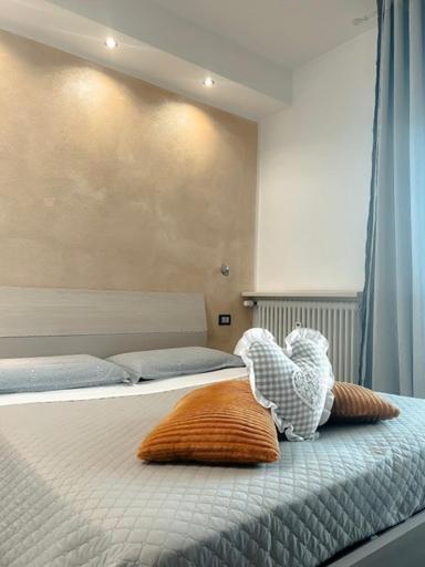 New Carrara Hospital Home Bergamo Bagian luar foto