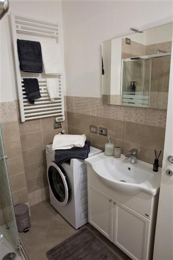 New Carrara Hospital Home Bergamo Bagian luar foto